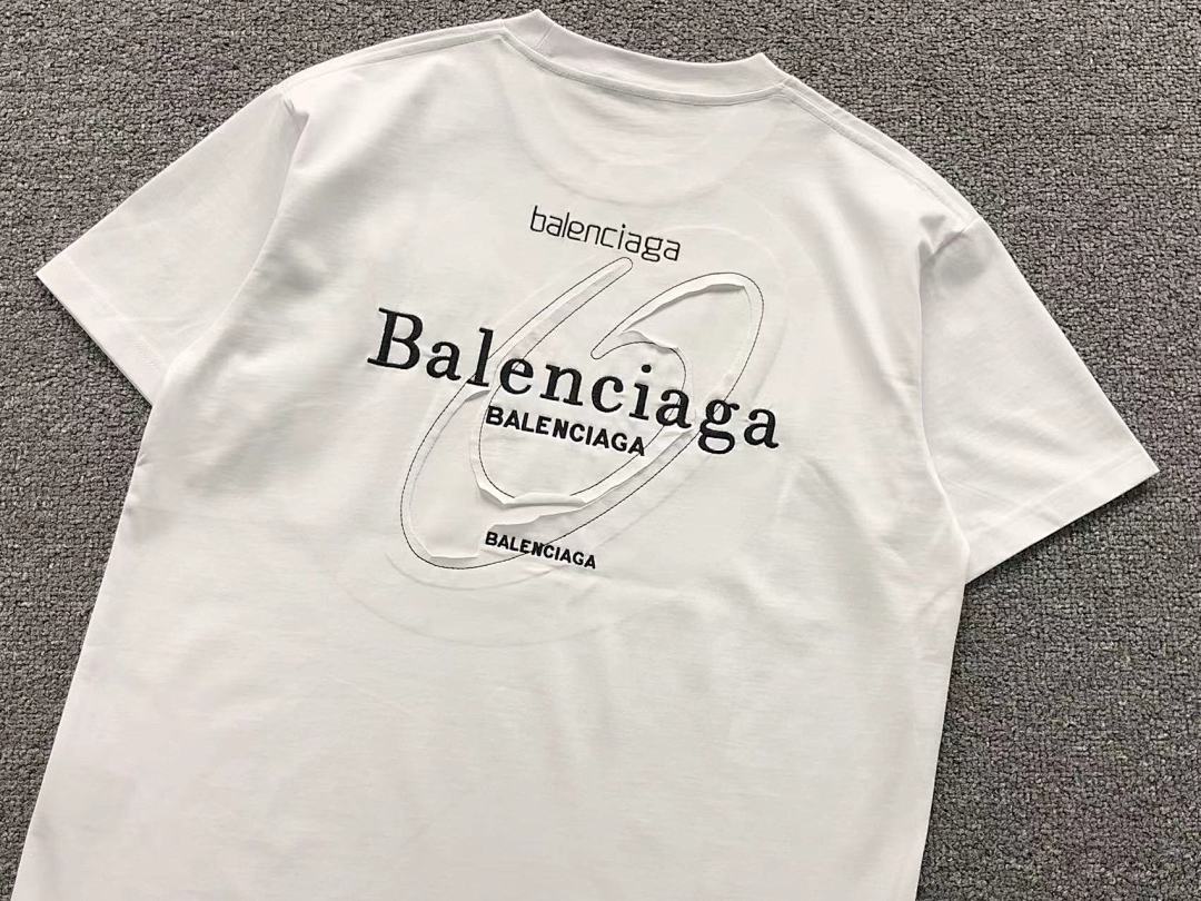 Balenciaga 135 B⭐L⭐⭐⭐IA⭐A T-SHIRT 3203272417 (Im 170Cm 60Kg I Wear Size M In The Phot) - Image 9