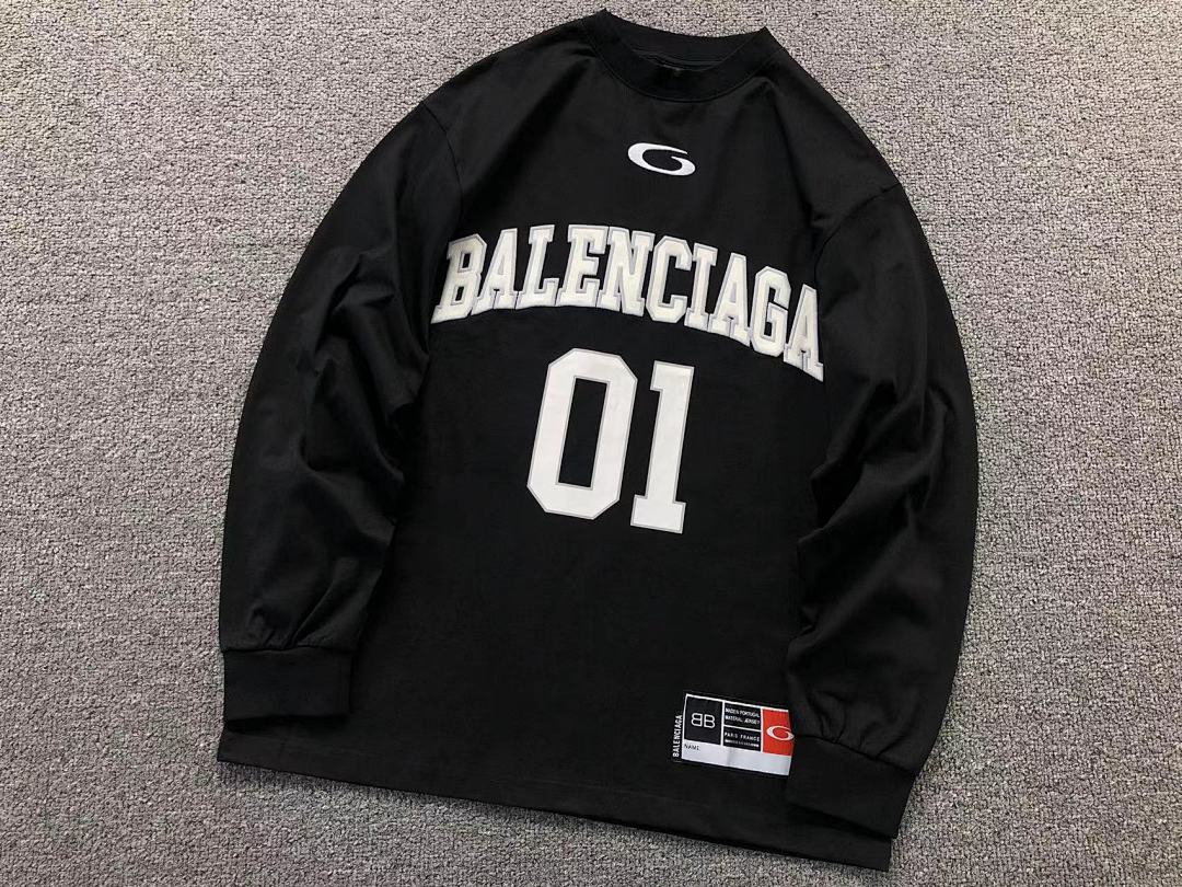 Balenciaga 178 B⭐L⭐⭐⭐IA⭐A LONG SLEEVED 411271121 (Im 170Cm 60Kg I Wear Size 2 In The Phot) - Image 7
