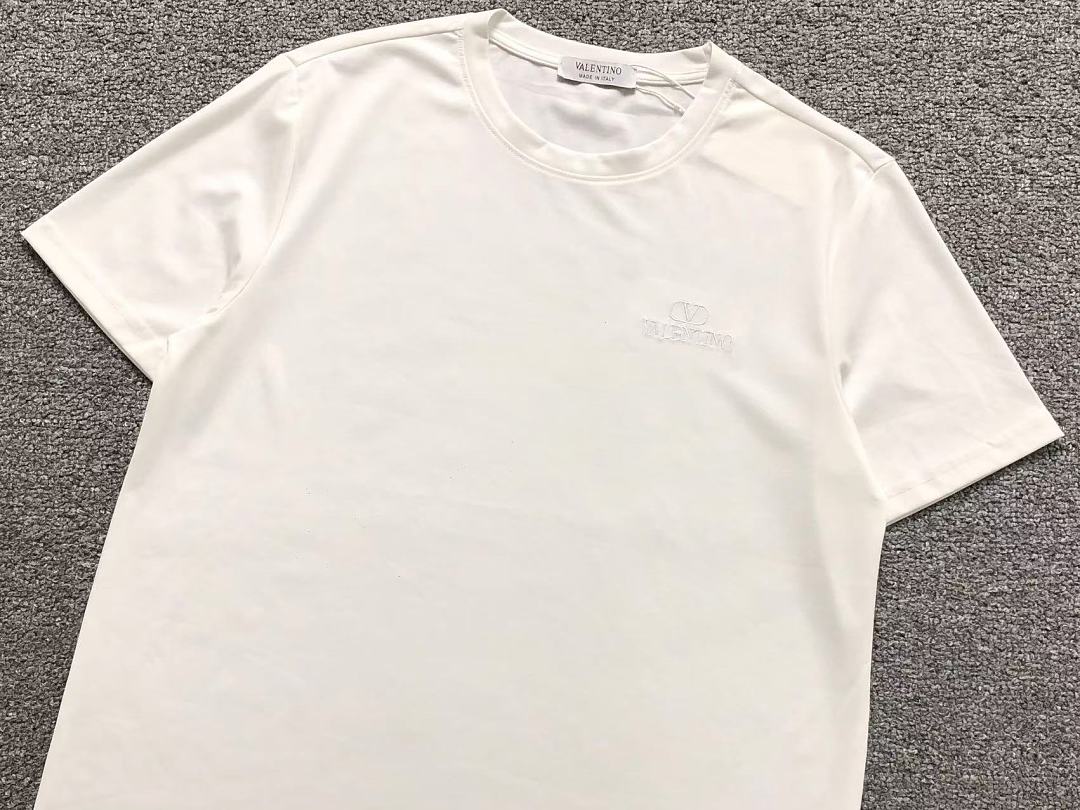 Valentino 118 VALENTINO T-SHIRT 3207100421 (Im 170Cm 60Kg I Wear Size L In The Phot) - Image 9