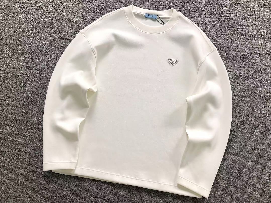 Prada 178 P⭐A⭐A LONG SLEEVED 2208081104 (Im 170Cm 60Kg I Wear Size M In The Phot) - Image 10