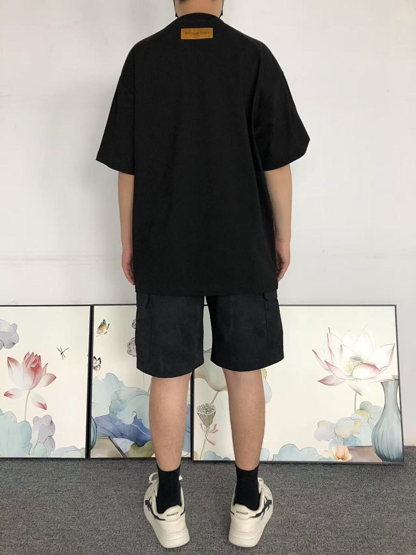 Louis Vuitton 108 L⭐T-SHIRT 41081915133 (Im 170Cm 60Kg I Wear Size XL In The Phot) - Image 4
