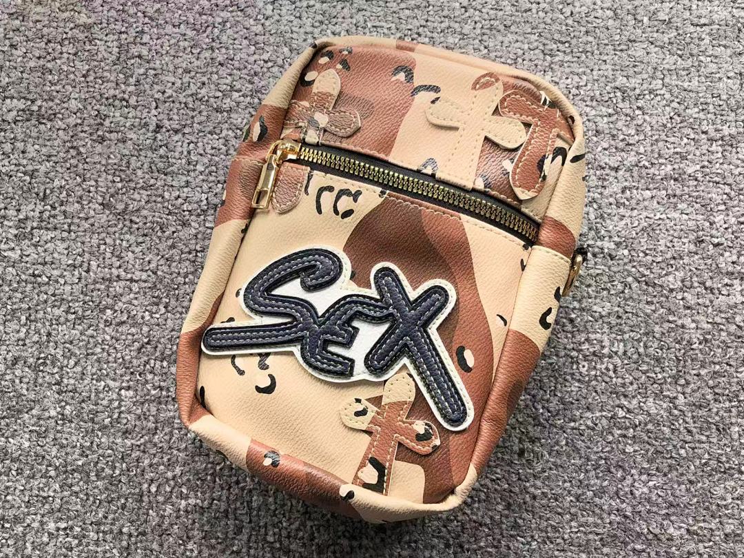 Comme des Garcons 78 C⭐⭐OME HE⭐⭐TS BAG 1111062366 (Long 14CM* Wide 7CM*20CM) - Image 7