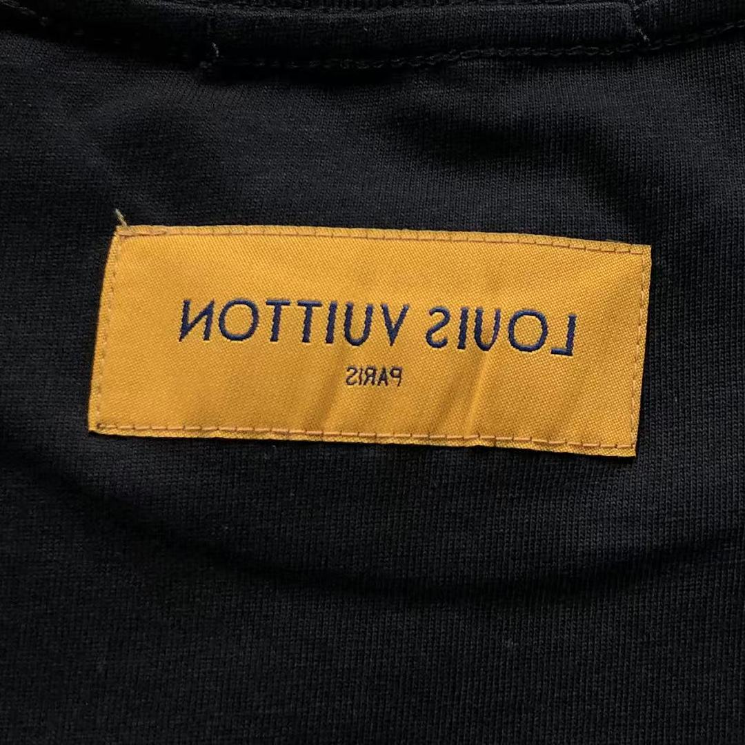 Louis Vuitton 98 L⭐ T-SHIRT 524242419 (Im 170Cm 60Kg I Wear Size M In The Phot) - Image 18