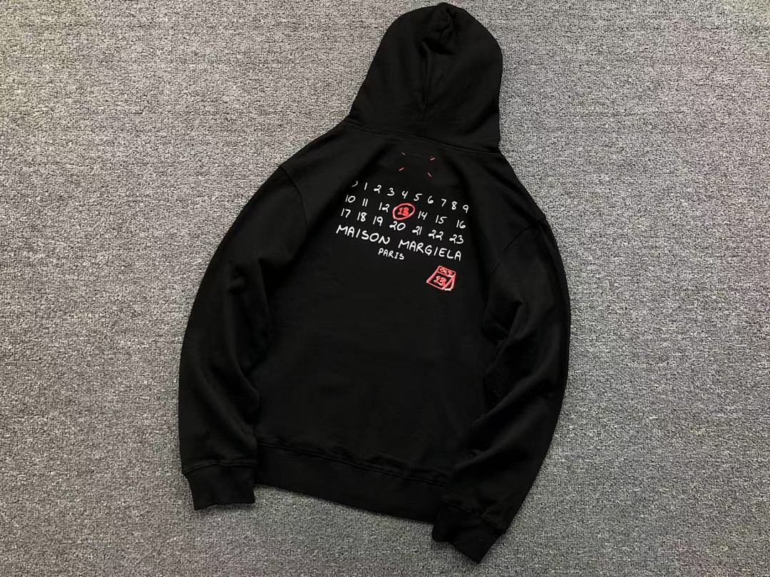 On Running 128 MAISON MARGIELA HOODIE 4107072486 (Im 170Cm 60Kg I Wear Size 48 In The Phot) - Image 11