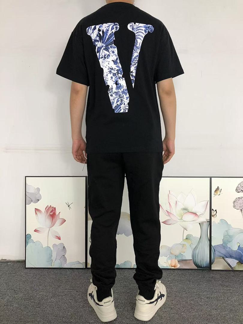 On Running 68 VLONE T-SHIRT 56120791 (Im 170Cm 60Kg I Wear Size S In The Phot) - Image 4
