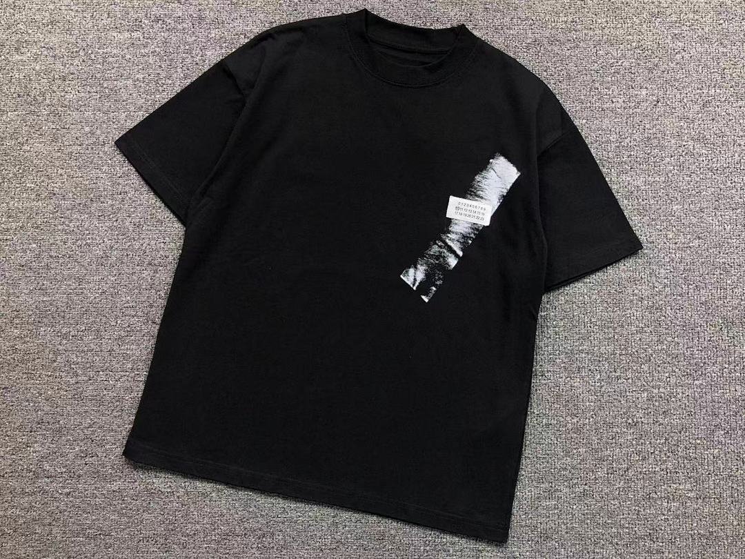 On Running 88 MAISON MARGIELA T-SHIRT 5212431162 (Im 170Cm 60Kg I Wear Size 44 In The Phot)
