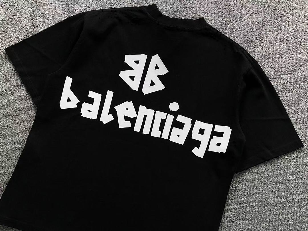 Balenciaga 135 B⭐L⭐⭐⭐IA⭐A T-SHIRT 42042601163 (Im 170Cm 60Kg I Wear Size XS In The Phot) - Image 17