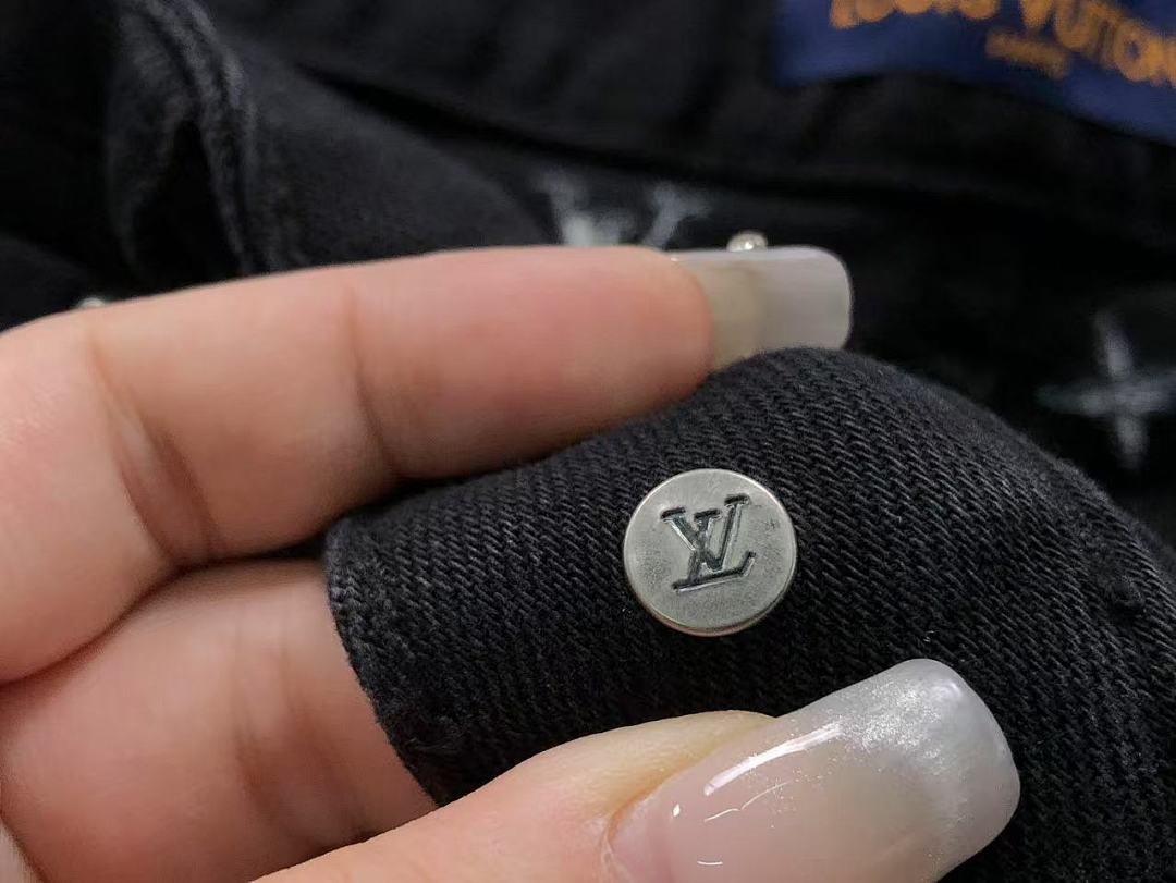 Louis Vuitton 298 L⭐ - Image 23