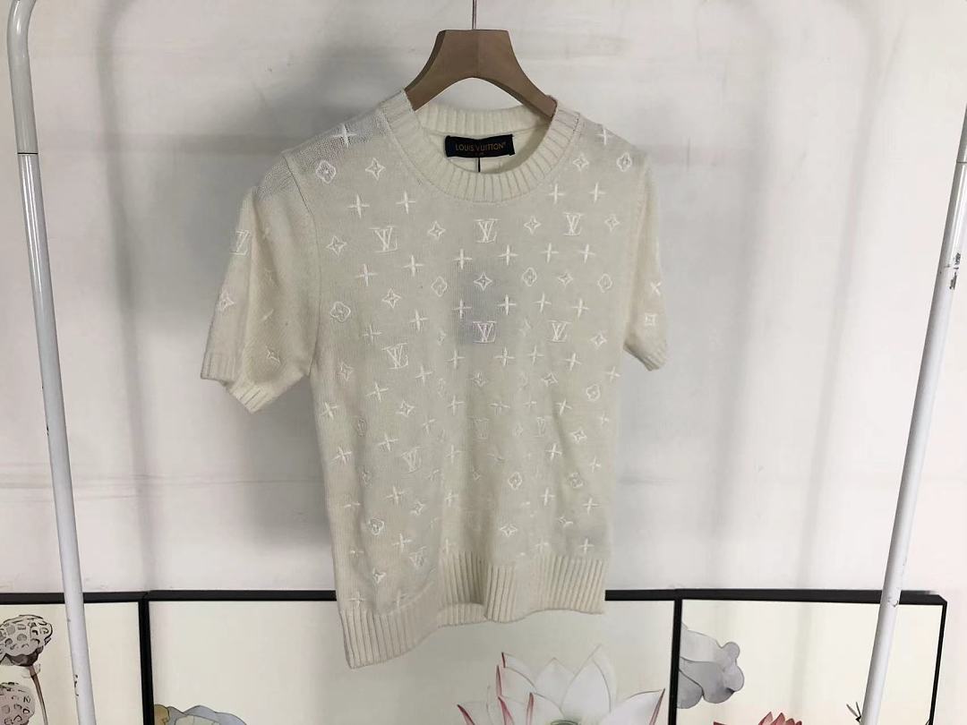 Louis Vuitton 195 L⭐ T-SHIRT FEMAIE - Image 17