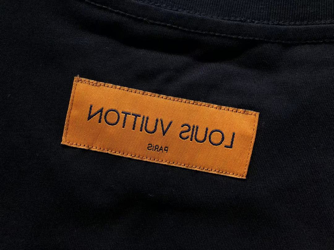 Louis Vuitton 115 L⭐ T-SHIRT 520122020 (Im 170Cm 60Kg I Wear Size L In The Phot) - Image 21