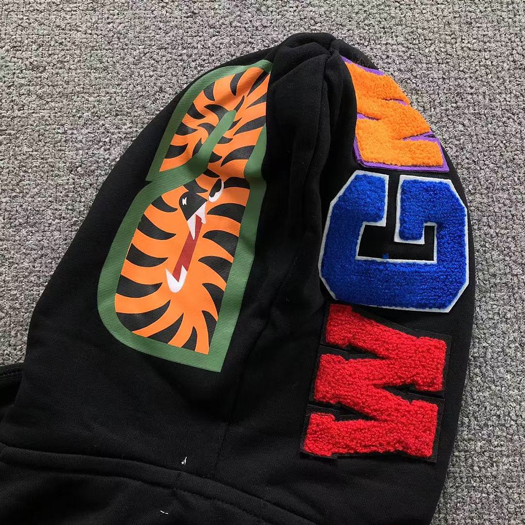 Bape 175 BAPE HOODIE 52070731158 (Im 170Cm 60Kg I Wear Size 2XL In The Phot) - Image 14