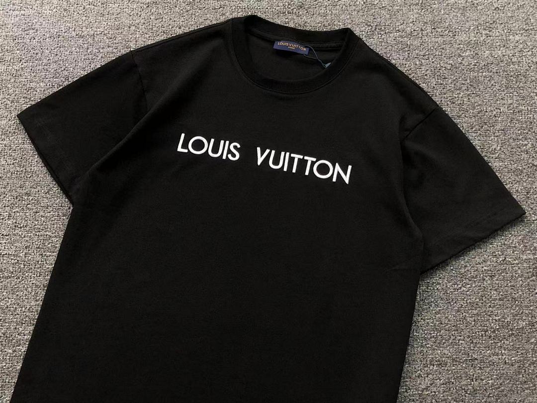 Louis Vuitton 118 L⭐ T-SHIRT 3112031921 (Im 170Cm 60Kg I Wear Size M In The Phot) - Image 9
