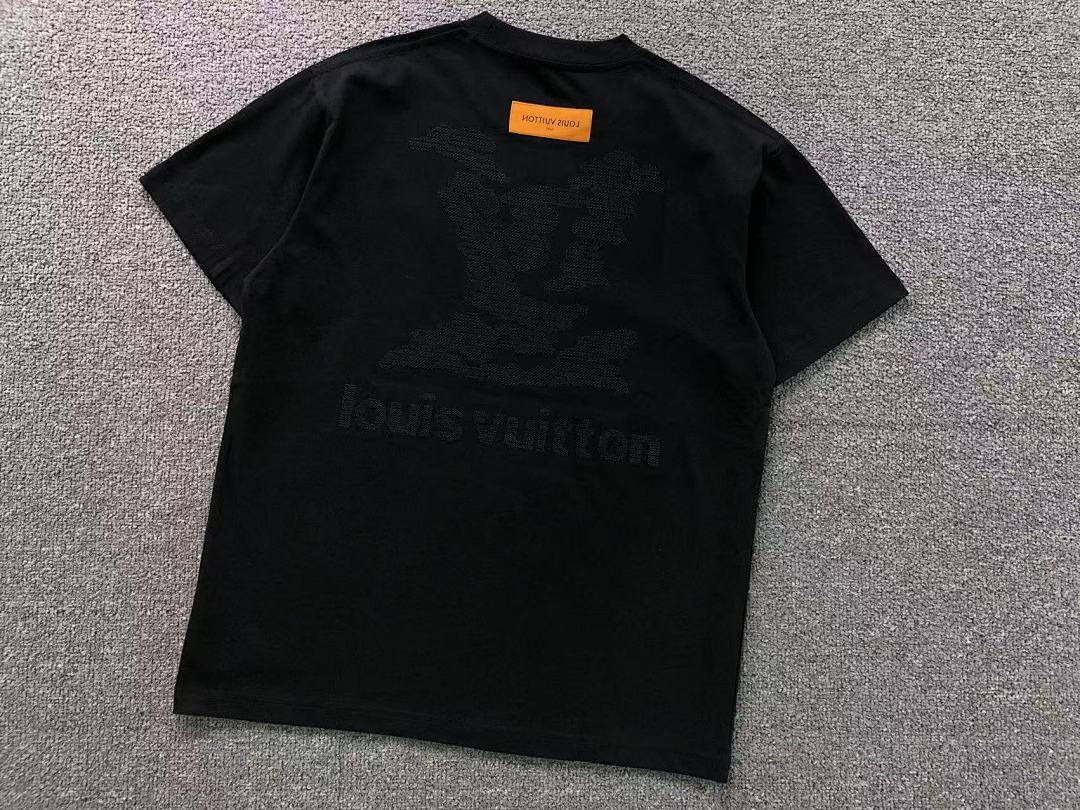 Louis Vuitton 135 L⭐ T-SHIRT 3203272017 (Im 170Cm 60Kg I Wear Size M In The Phot) - Image 8