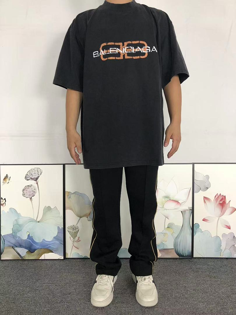 Balenciaga 128 B⭐L⭐⭐⭐IA⭐A T-SHIRT 3110171321 (Im 170Cm 60Kg I Wear Size M In The Phot) - Image 3