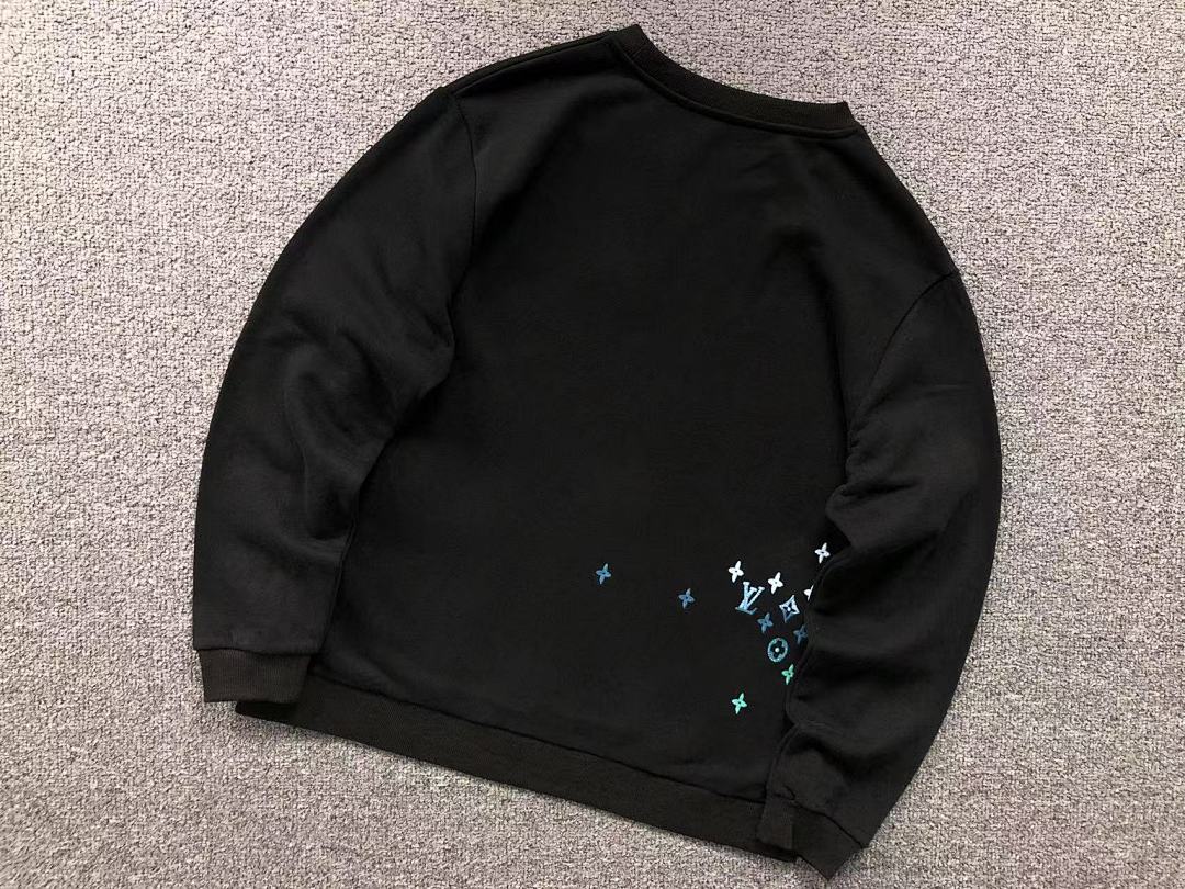 Louis Vuitton 208 L⭐ HOODIE 2122625001 (Im 170Cm 57Kg I Wear Size M In The Phot) - Image 17