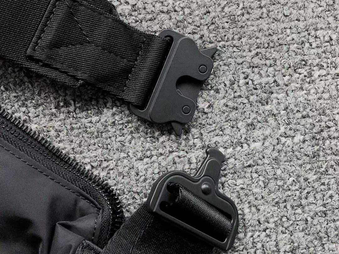 Y-3 235 Y-3 BAG 4107081775 (Long 28CM* Wide 5CM* High 28CM) - Image 19