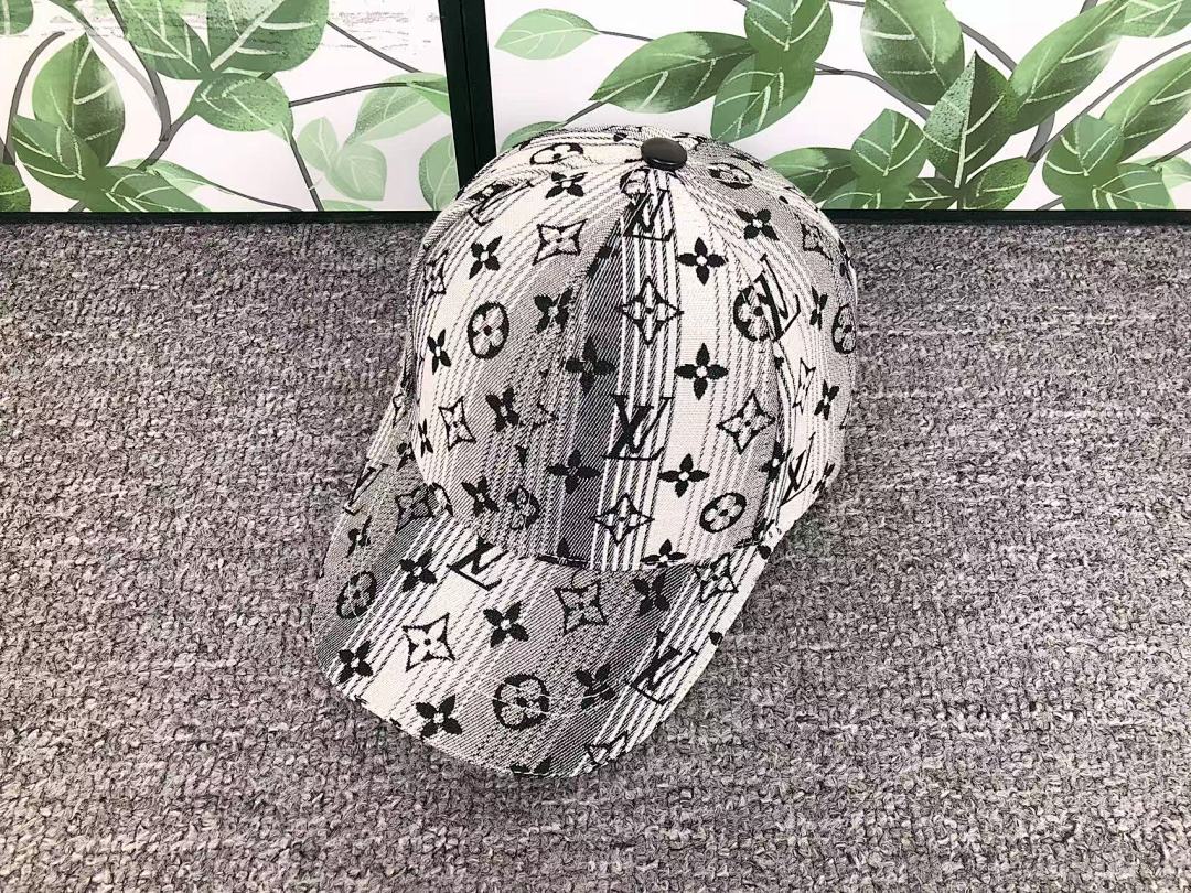 Louis Vuitton 68 L⭐ - Image 4