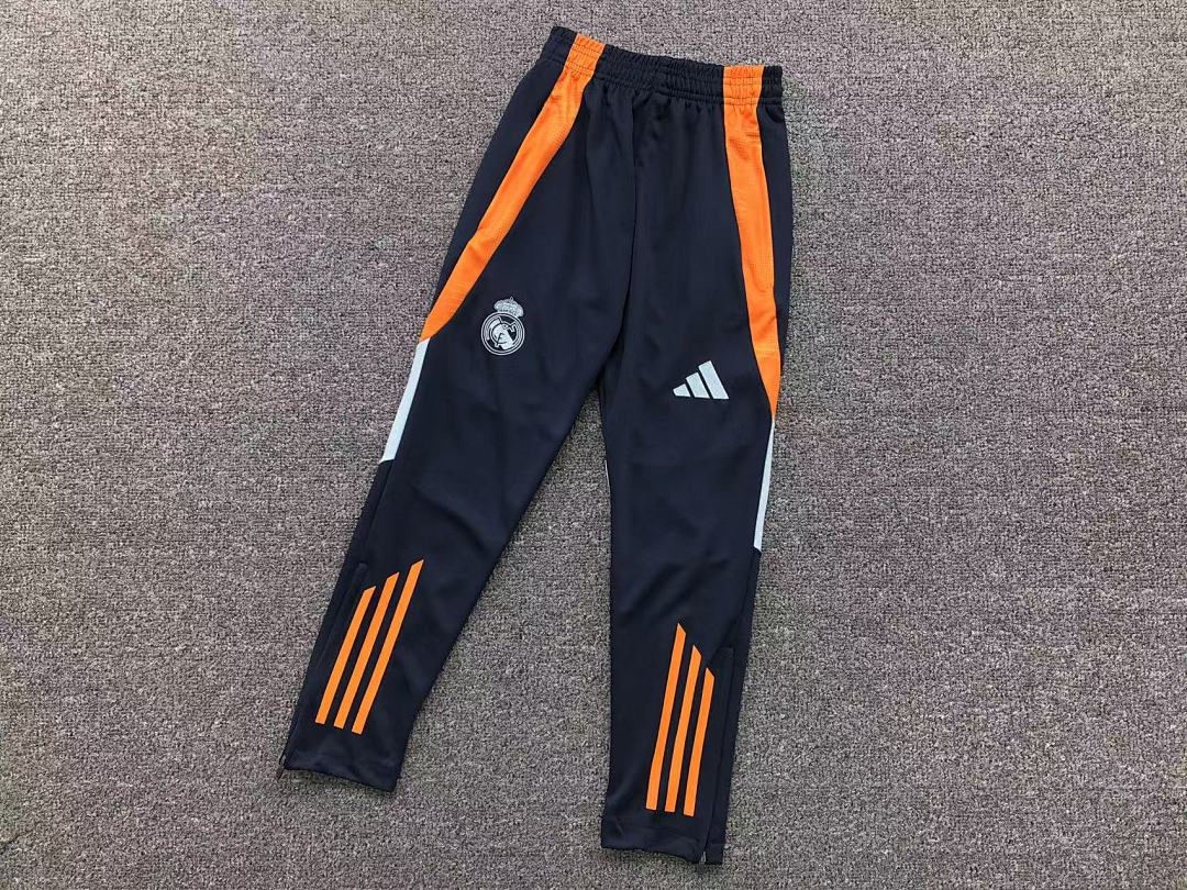 Chanel 135 FOOTBALL CHILD TROUSERS LONG - Image 20