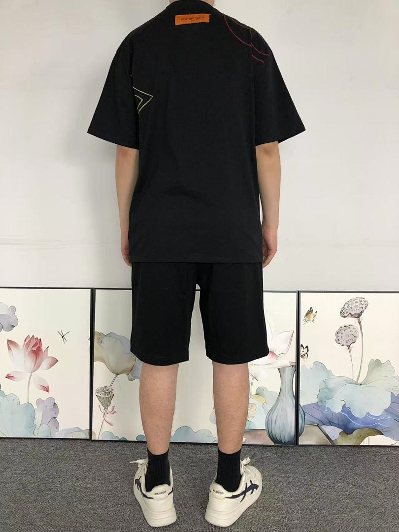 Louis Vuitton 115 L⭐ T-SHIRTS 215172015 (Im 170Cm 60Kg I Wear Size M In The Phot) - Image 4