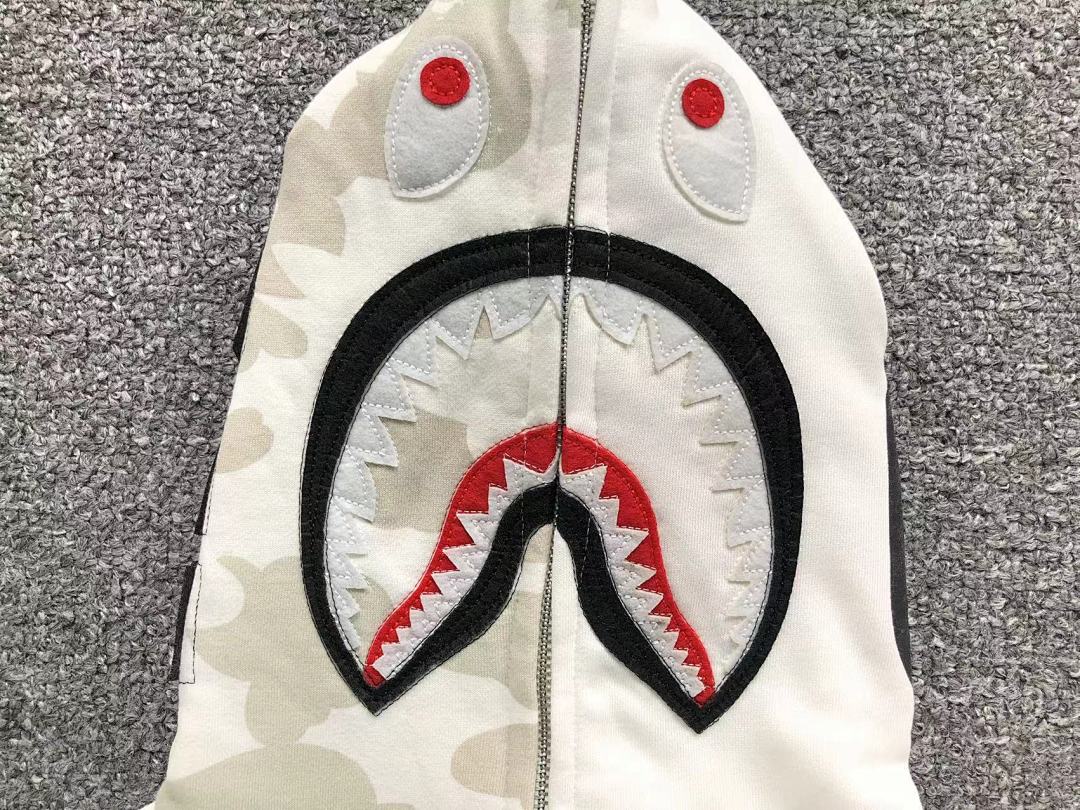 Bape 215 BAPE HOODIE 3203210417 (Im 170Cm 60Kg I Wear Size S In The Phot) - Image 9