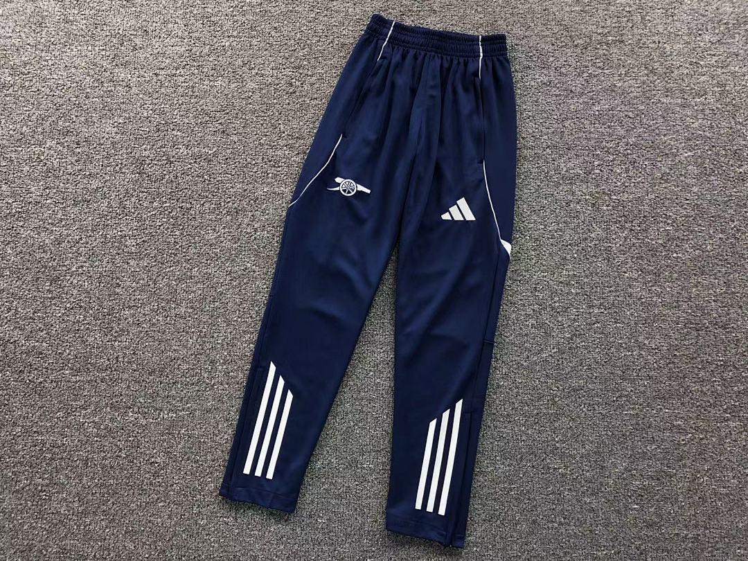 Chanel 135 FOOTBALL TROUSERS LONG SLEEVED - Image 19