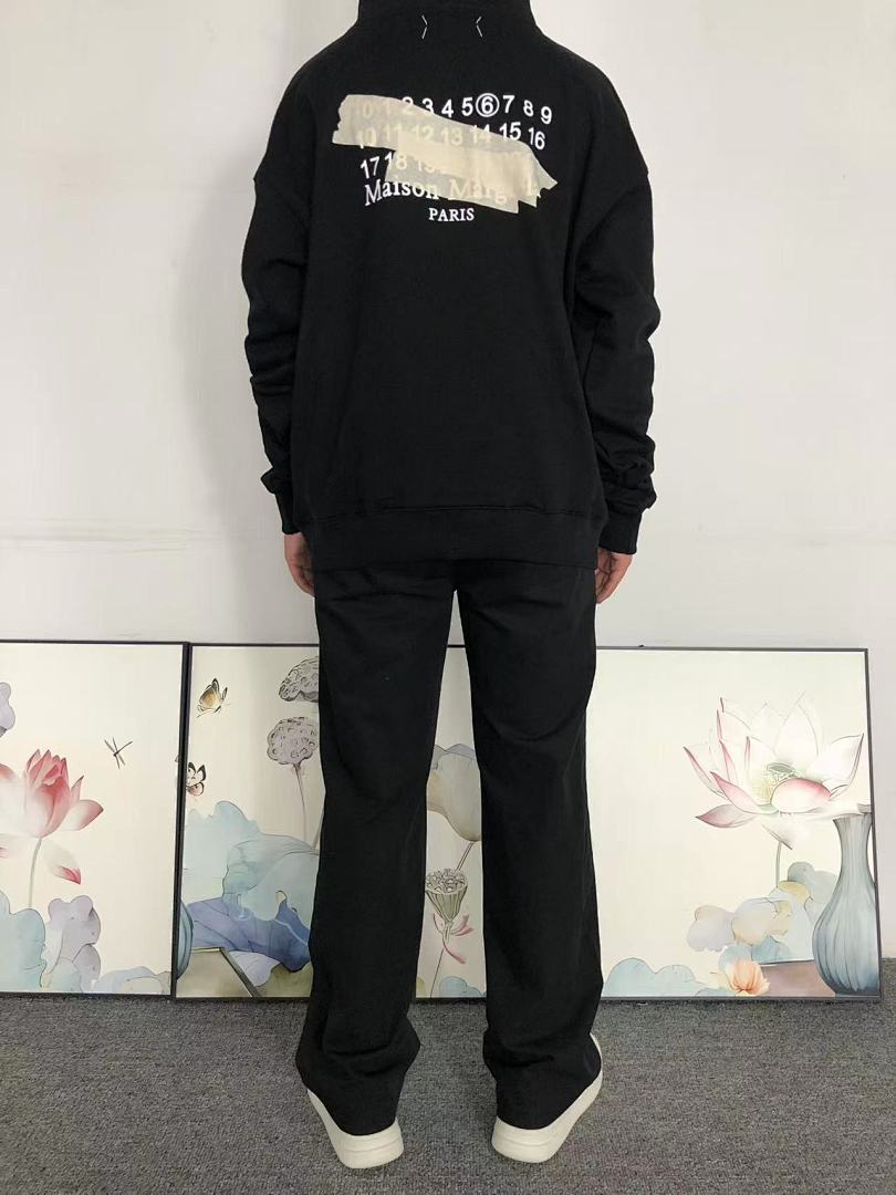 On Running 158 MAISON MARGIELA HOODIE 58261186 (Im 170Cm 60Kg I Wear Size 46 In The Phot) - Image 4
