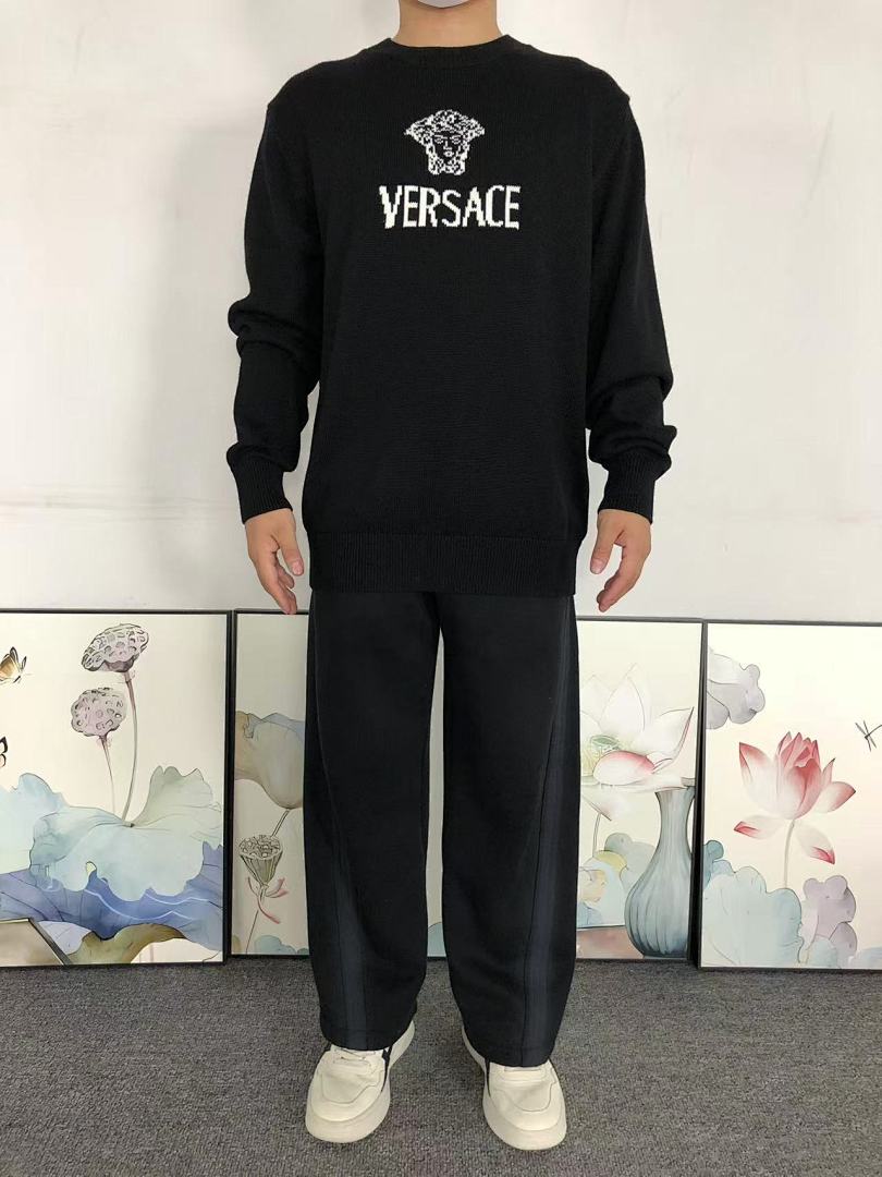Versace 258 V⭐⭐SA⭐E SWEATER 412131921 (Im 170Cm 60Kg I Wear Size L In The Phot) - Image 3