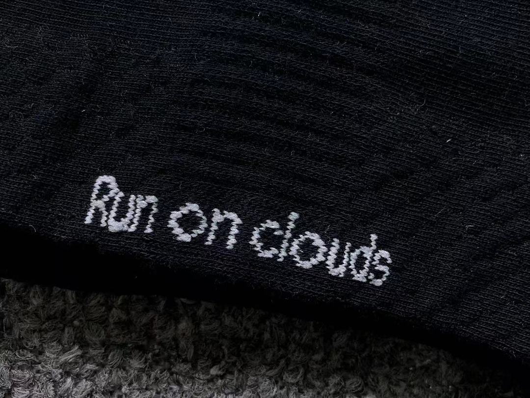 On Running 88 ON - Image 15