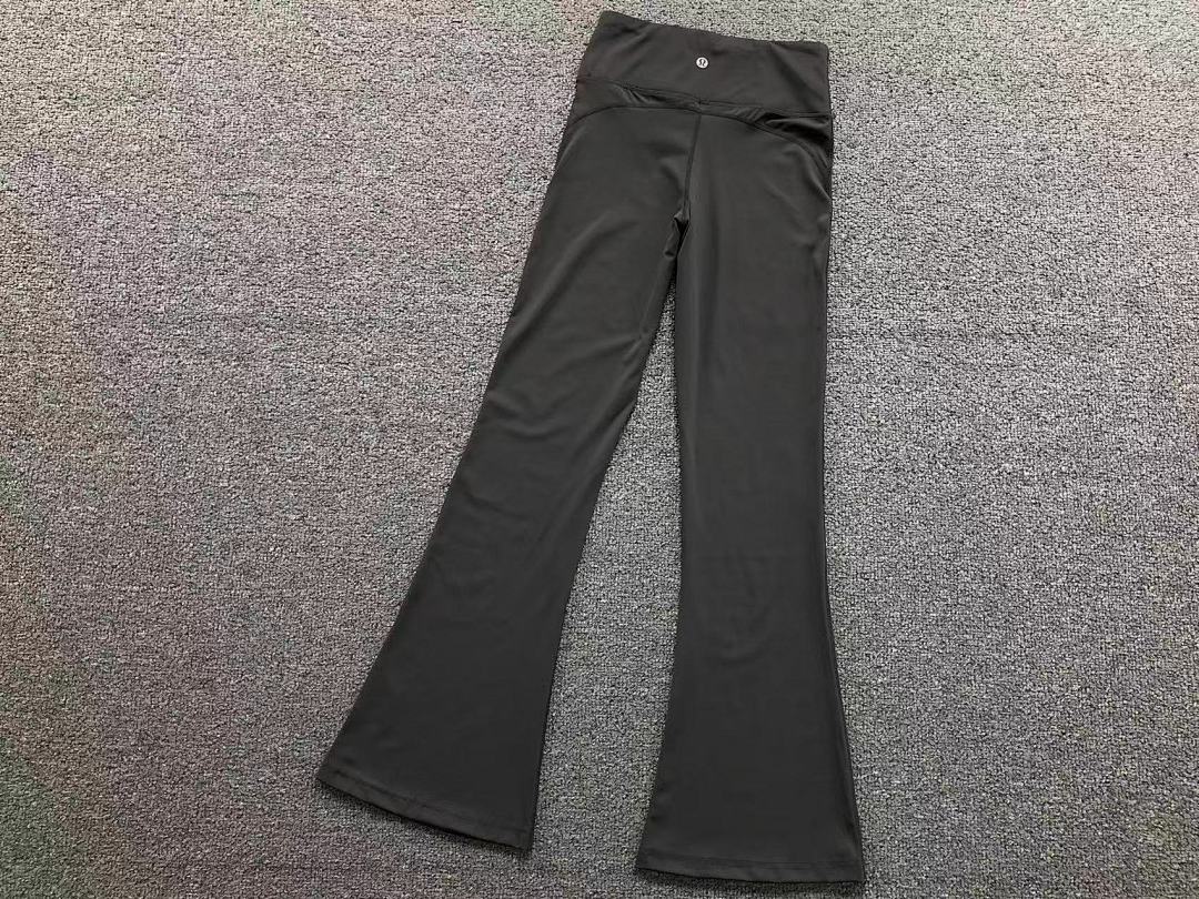 On Running 138 LULULEMON TROUSERS FEMAIE - Image 7