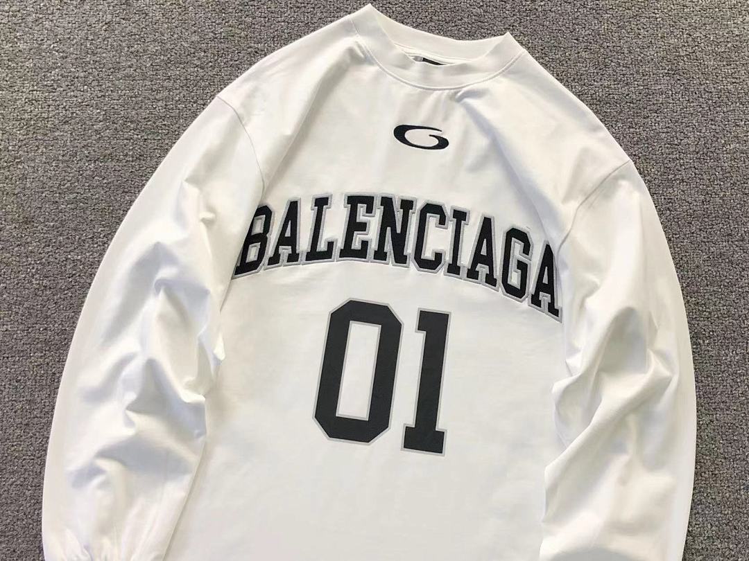 Balenciaga 178 B⭐L⭐⭐⭐IA⭐A LONG SLEEVED 411271121 (Im 170Cm 60Kg I Wear Size 2 In The Phot) - Image 14