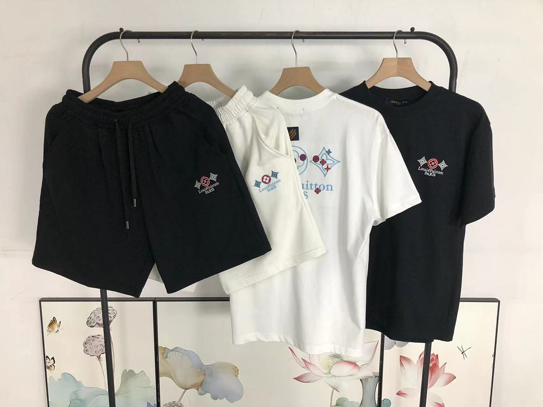 Louis Vuitton SHORTS 158 L⭐ T-SHIRT 2208020515 (Im 170Cm 60Kg I Wear Size S In The Phot) - Image 45