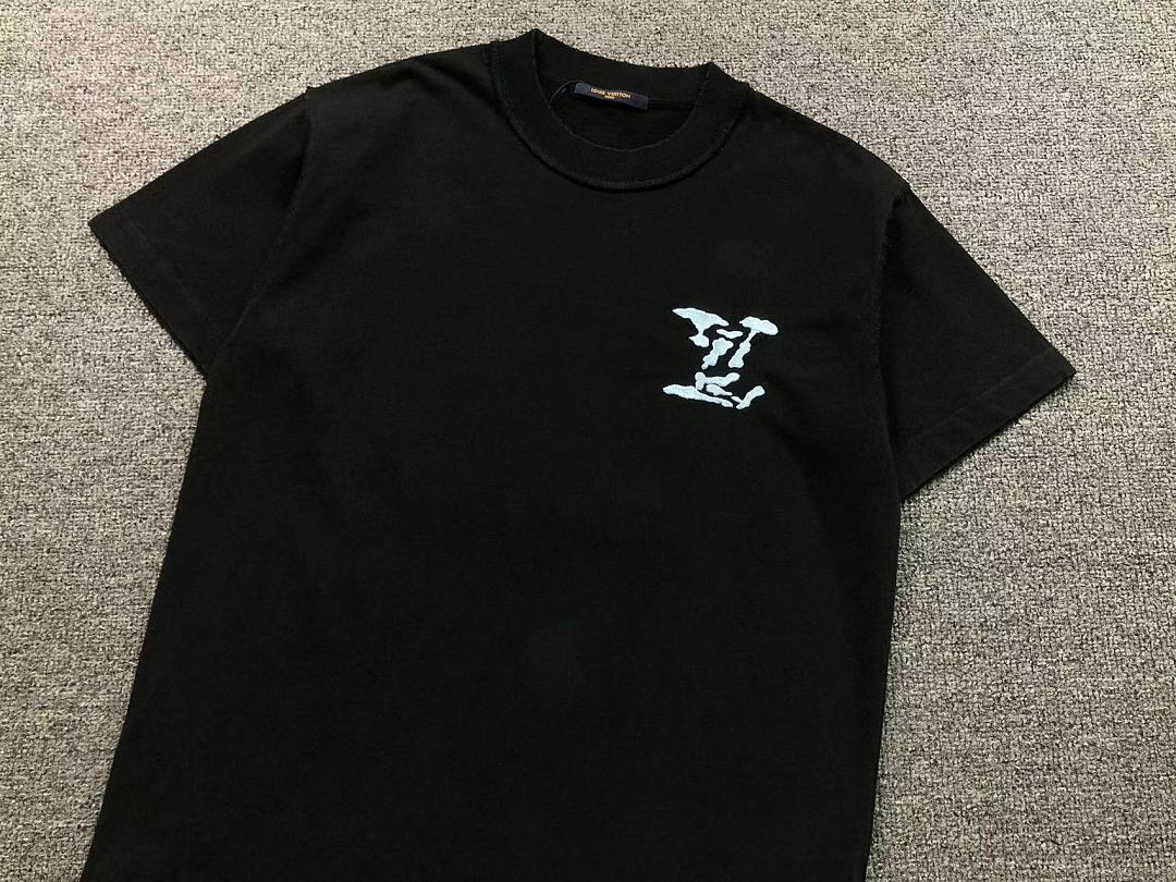 Louis Vuitton 158 L⭐ T-SHIRT 5252501147 (Im 170Cm 60Kg I Wear Size L In The Phot) - Image 17