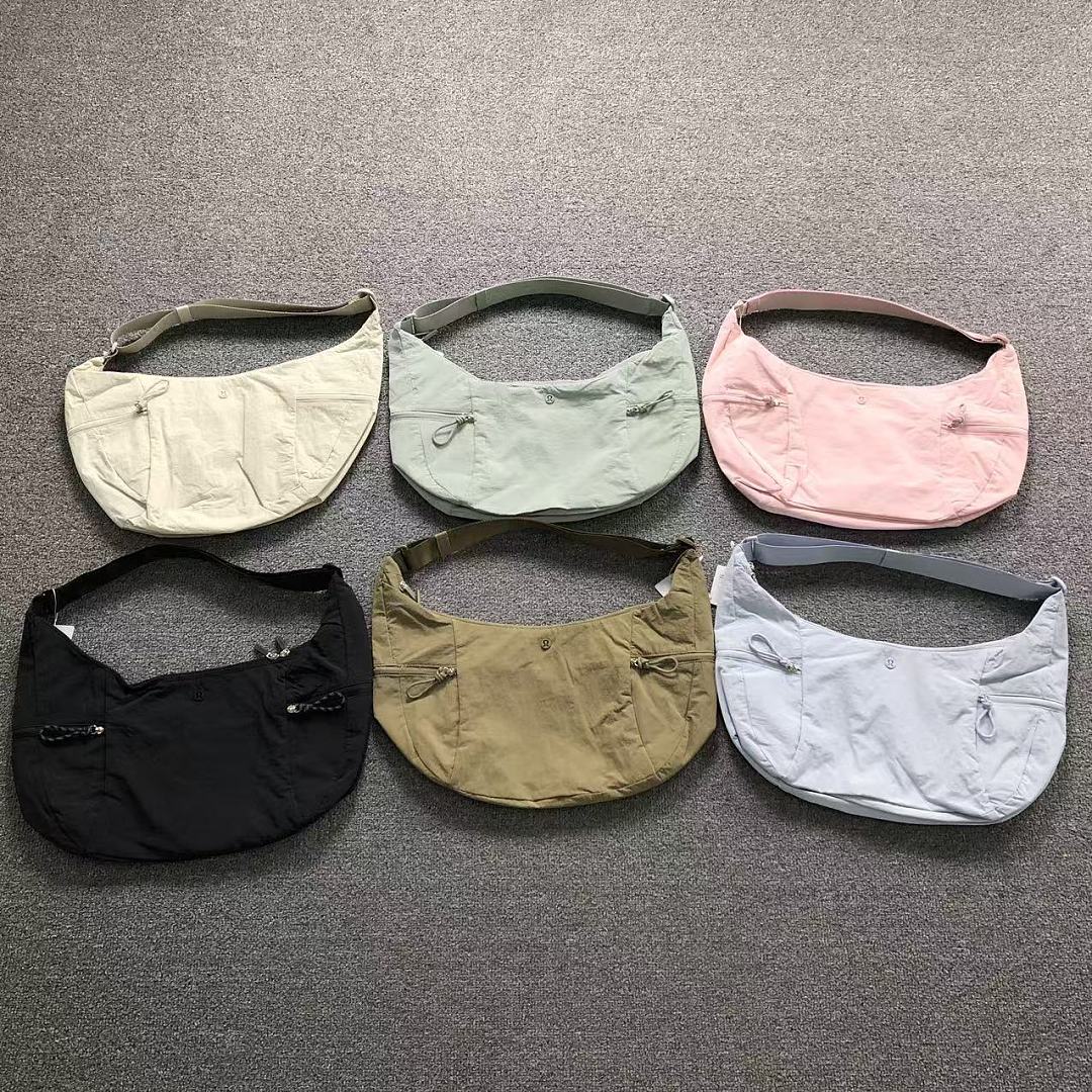 On Running 168 LULULEMON BAG 4207031277 (Long 47CM* Wide 16CM* High 27CM)
