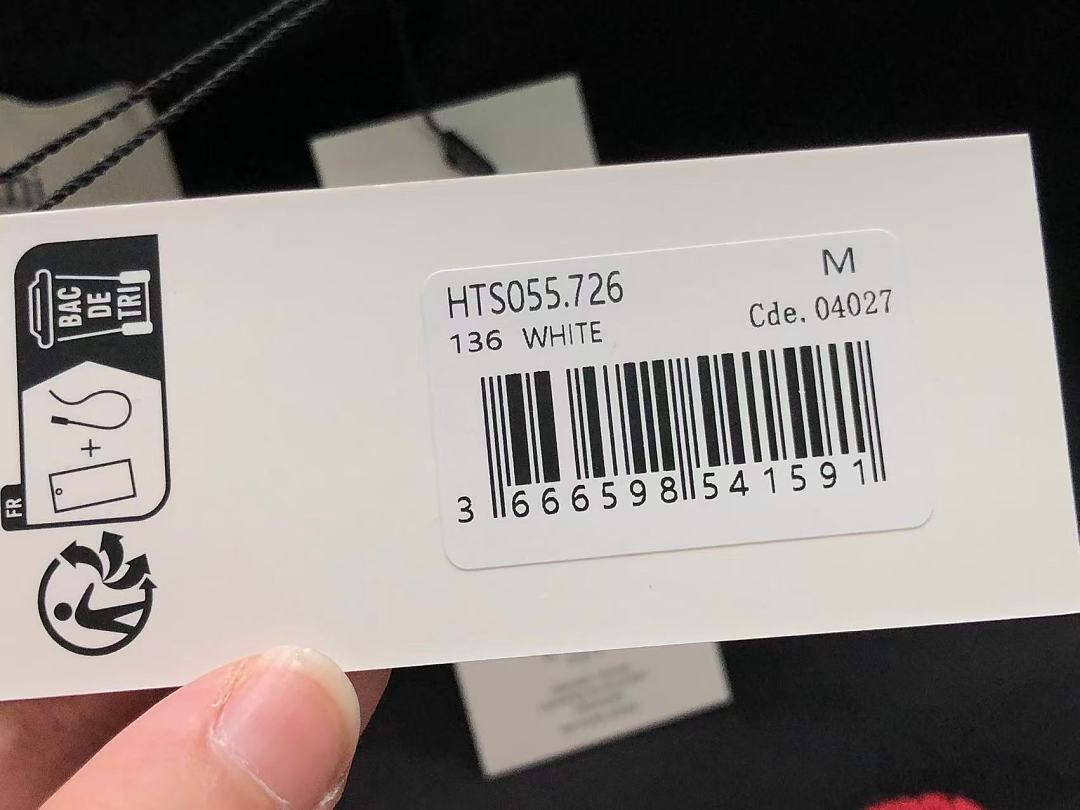 AMI 98 AMI HOODIE 1251920181 (Im 170Cm 60Kg I Wear Size M In The Phot) - Image 32