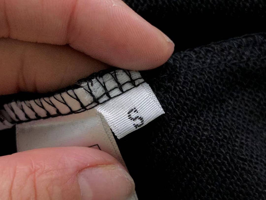 On Running 118 VLONE HOODIE 510113991 (Im 170Cm 60Kg I Wear Size S In The Phot) - Image 23
