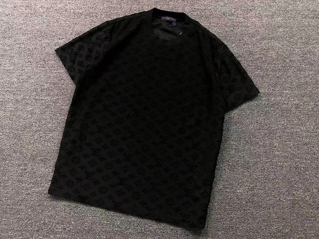 Louis Vuitton 88 L⭐ T-SHIRT 1112263932 (Im 170Cm 60Kg I Wear Size M In The Phot) - Image 8