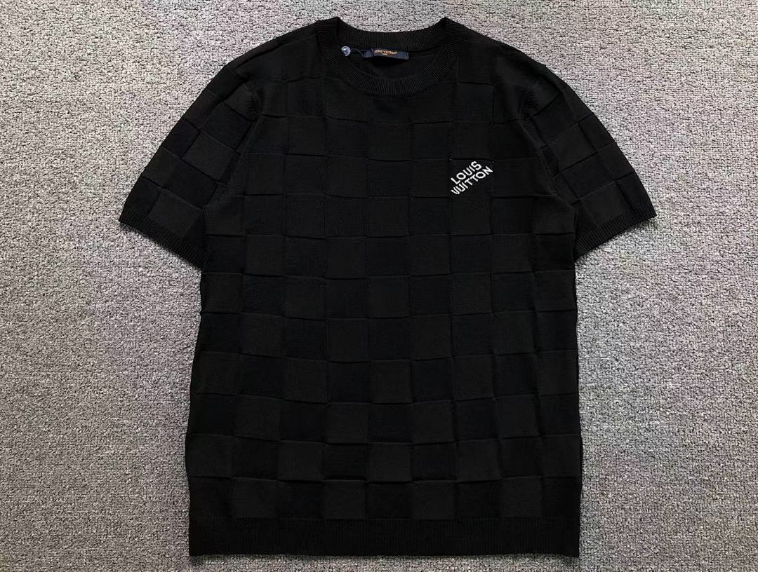 Louis Vuitton 135 L⭐ T-SHIRT 3112110321 (Im 170Cm 60Kg I Wear Size L In The Phot) - Image 9