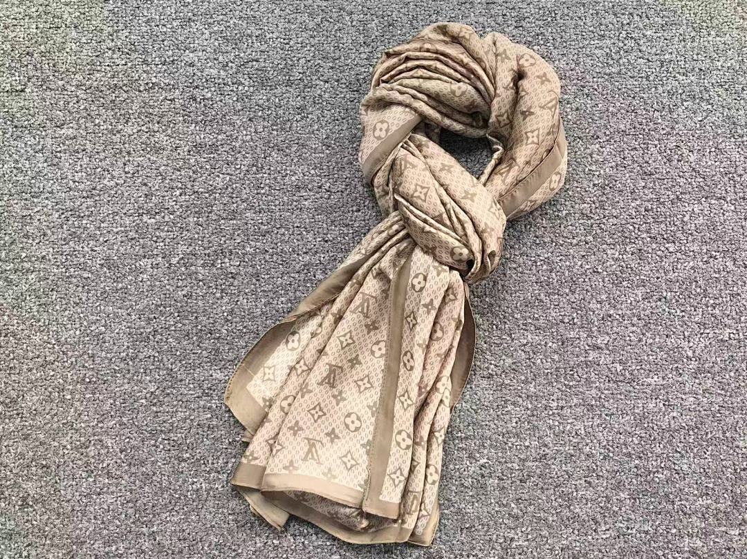 Louis Vuitton 68 L⭐ SCARF 2203168076 (Long 180CM* Wide 90CM*) - Image 8