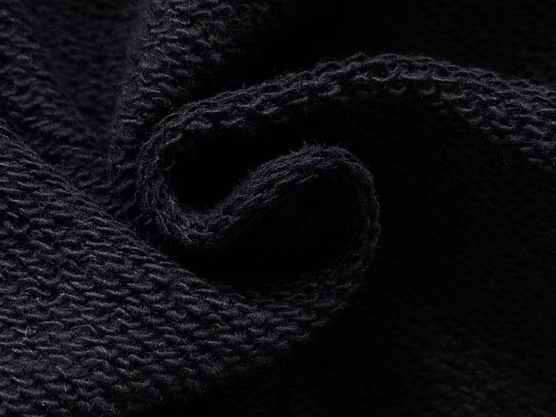 On Running 118 VLONE HOODIE 5101109102 (Im 170Cm 60Kg I Wear Size S In The Phot) - Image 28