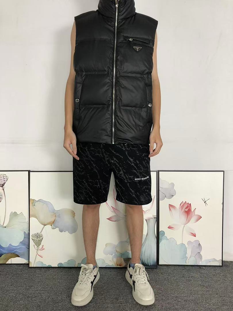 Prada 438 P⭐A⭐A VEST DOWN JACKETS 3209021519 (Im 170Cm 60Kg I Wear Size 50 In The Phot) - Image 3