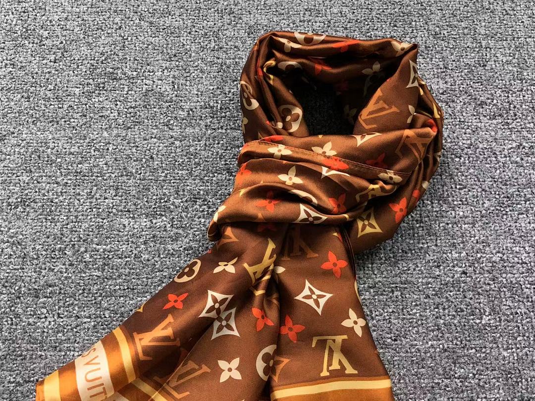 Louis Vuitton 85 L⭐ SCARF 5101167102 (Long 178CM* Wide 90CM*) - Image 4