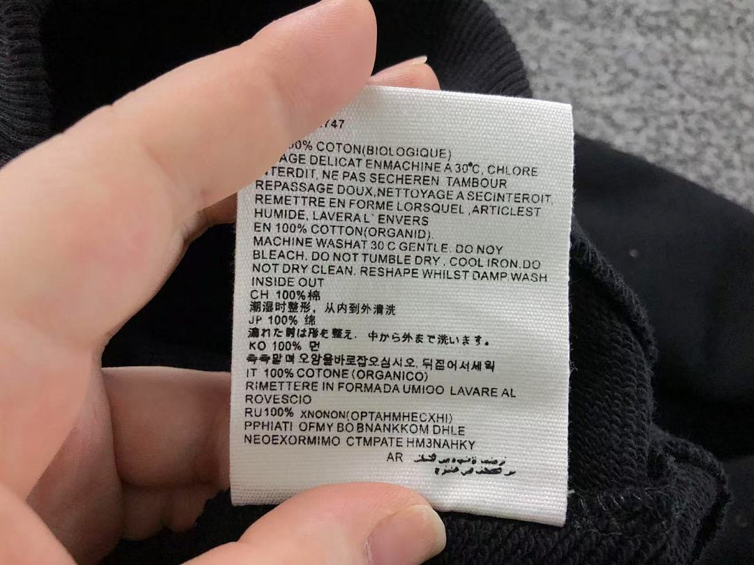AMI 138 AMI HOODIE 3108210121 (Im 170Cm 60Kg I Wear Size M In The Phot) - Image 31