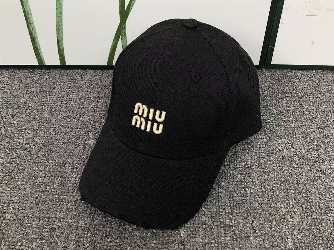 Miu Miu 68 M⭐U - Image 5
