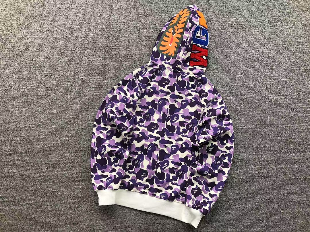Bape 215 BAPE HOODIE 3203211117 (Im 170Cm 60Kg I Wear Size S In The Phot) - Image 9
