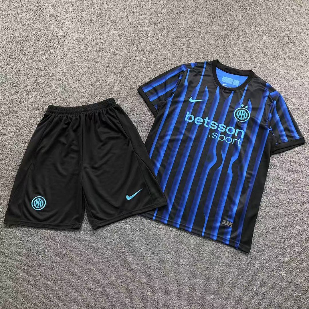 75 FOOTBALL T-SHIRT SHORTS 11062701002 (Im 170Cm 60Kg I Wear Size L In The Phot), photo 1