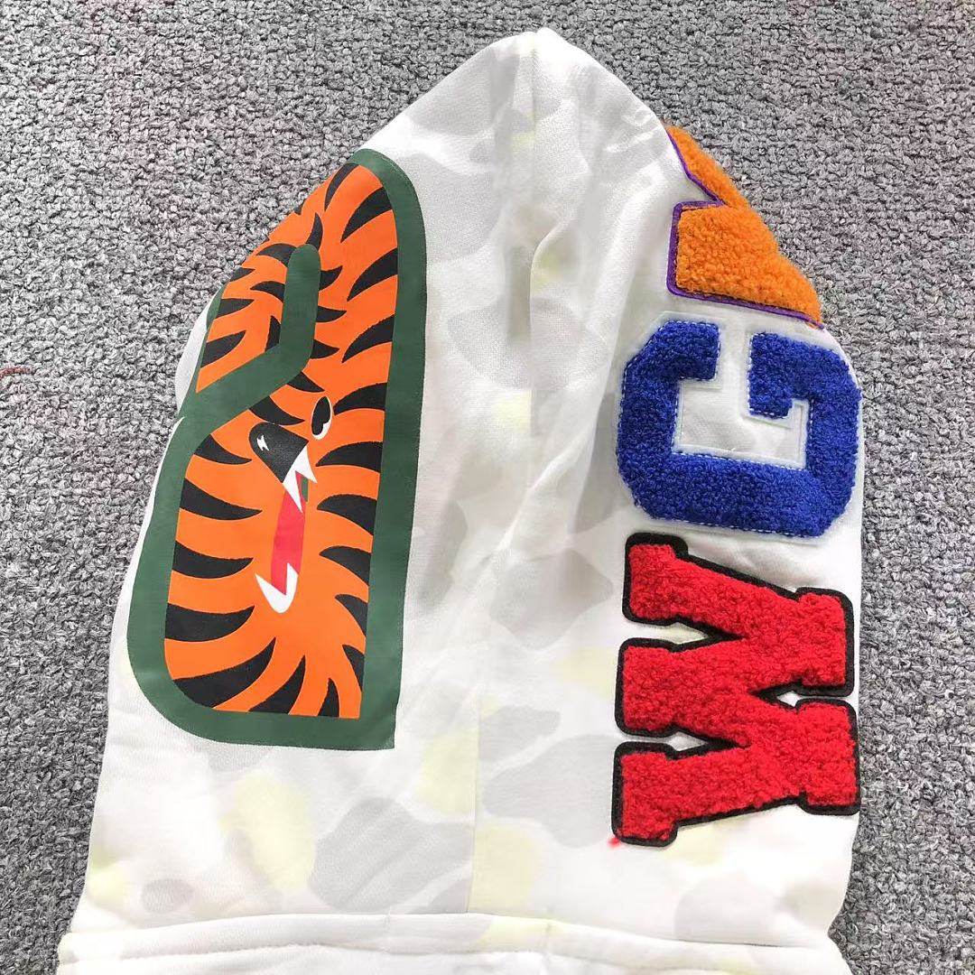 Bape 175 BAPE HOODIE 52070716158 (Im 170Cm 60Kg I Wear Size M In The Phot) - Image 10