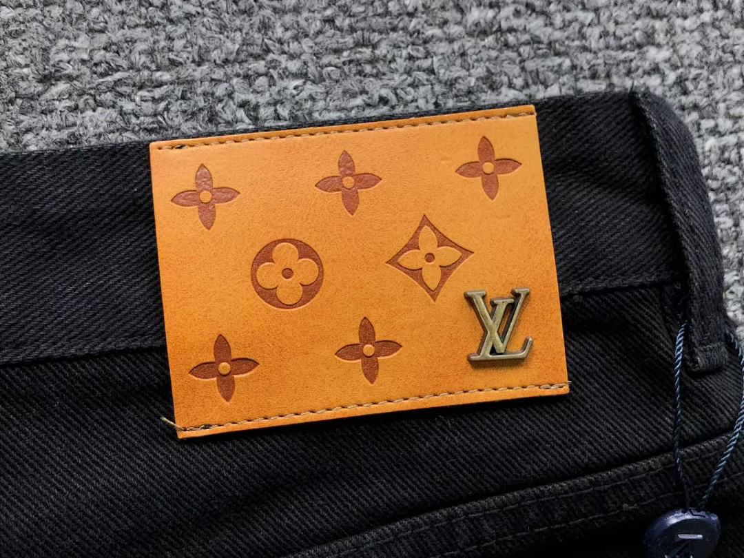 Louis Vuitton 195 L⭐ - Image 17