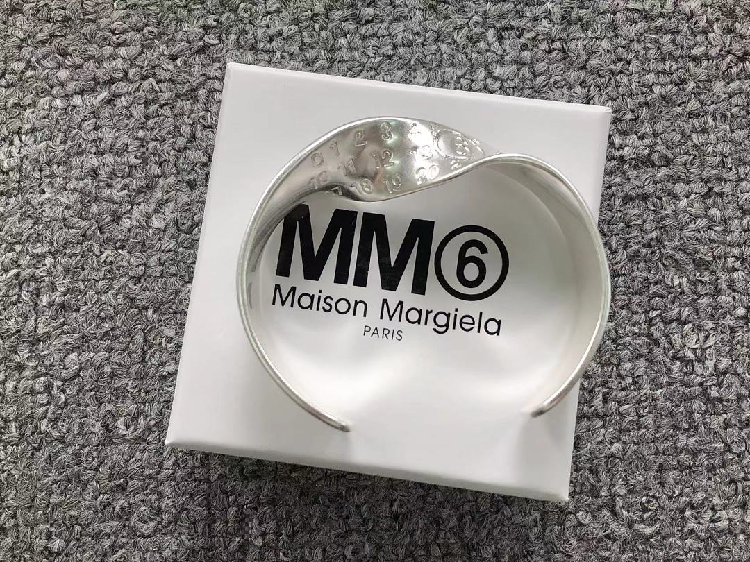 On Running 178 MAISON MARGIELA - Image 4