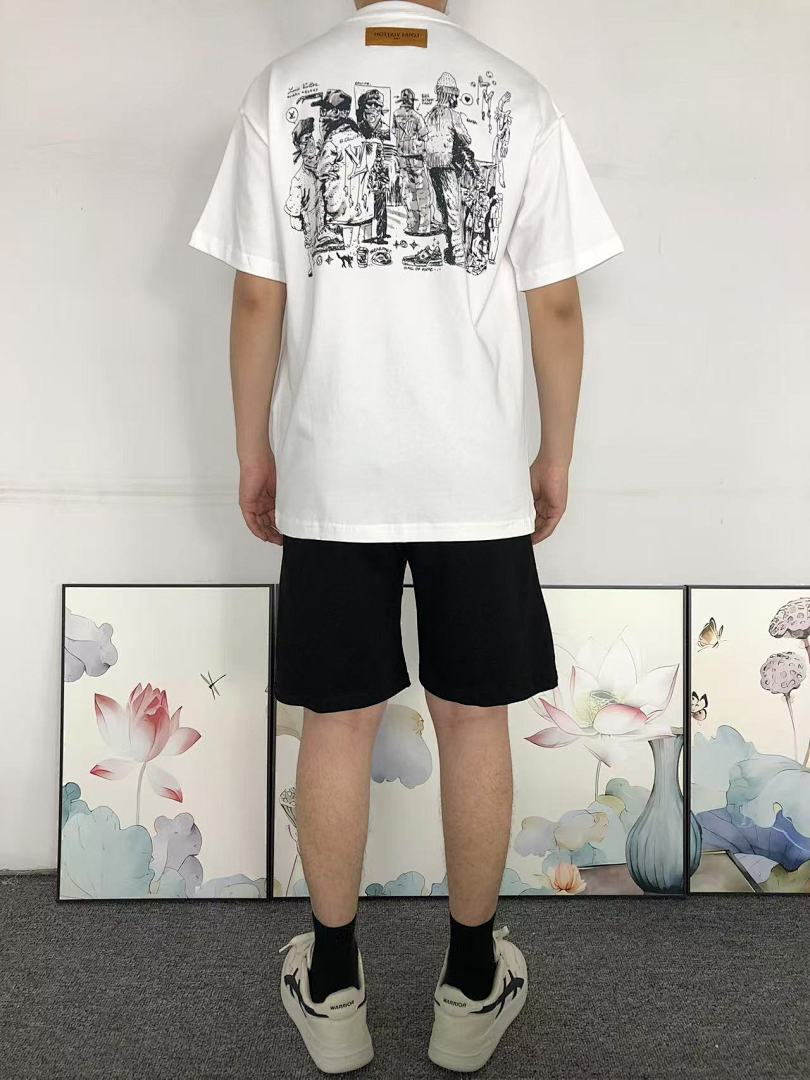 Louis Vuitton 108 L⭐ T-SHIRT 41061313126 (Im 170Cm 60Kg I Wear Size XS In The Phot) - Image 4