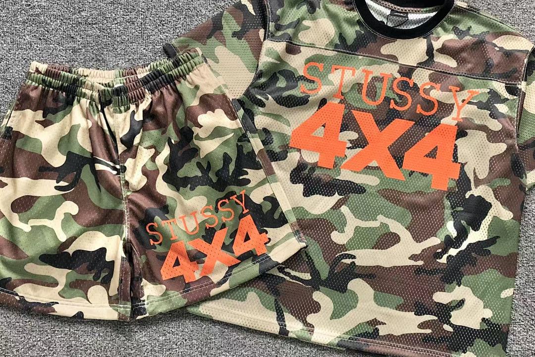 Stussy SHORTS 138 STUSSY T-SHIRT - Image 7